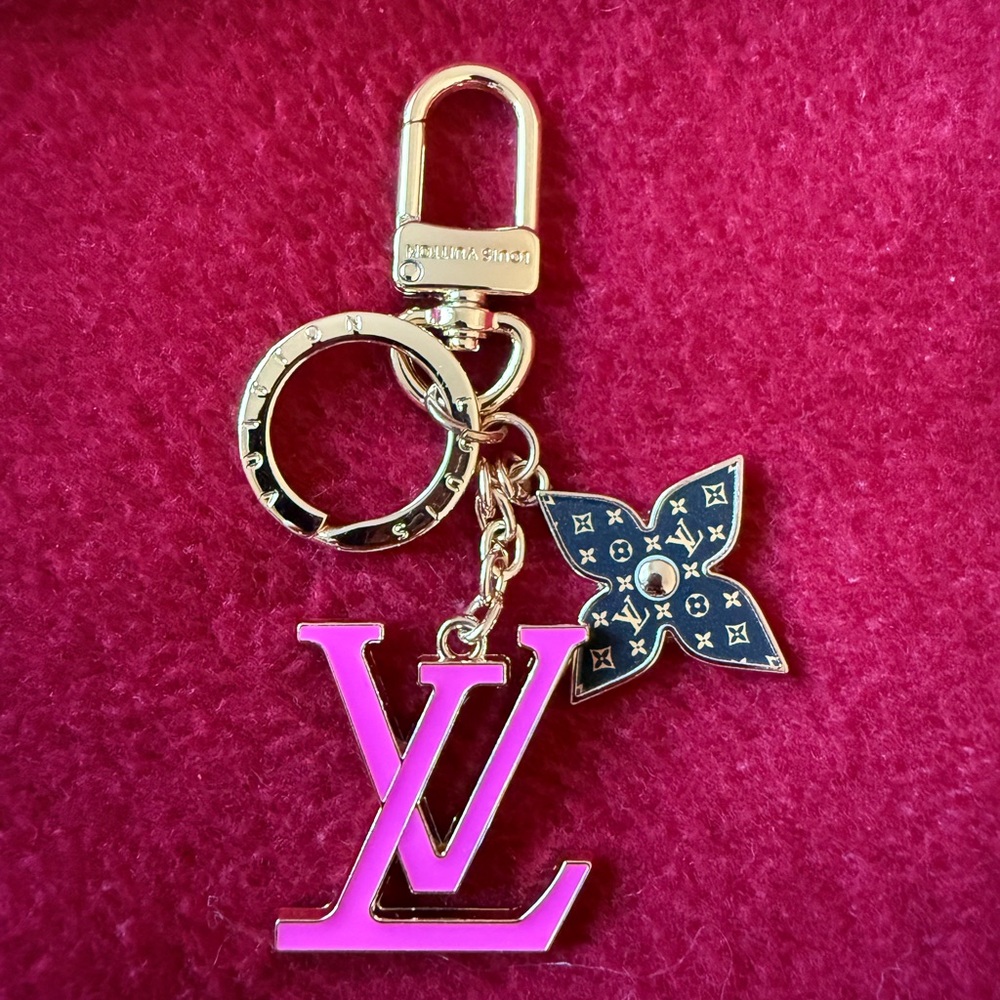 Louis Vuitton Pink and Gold Key Holder